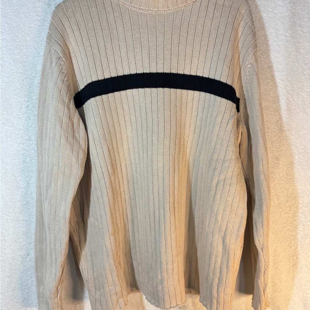 Old Navy Crewneck Sweater in Cream and Black